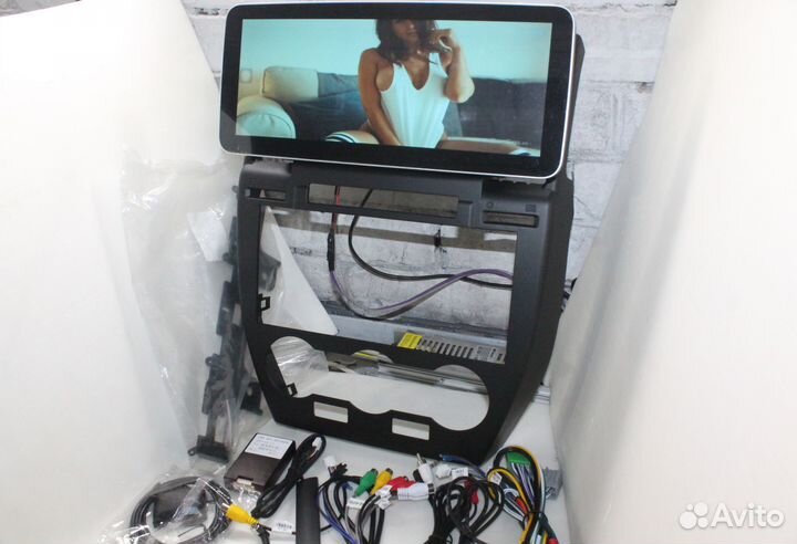 Штатная магнитола Land Rover Freelander 2