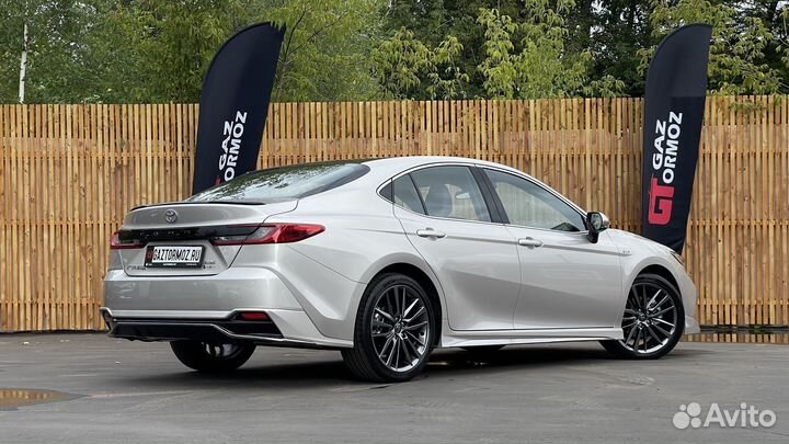 Toyota Camry 2.0 CVT, 2024