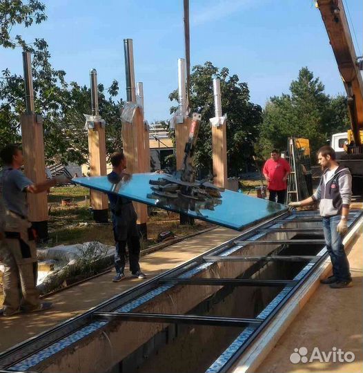 Стеклянный пол