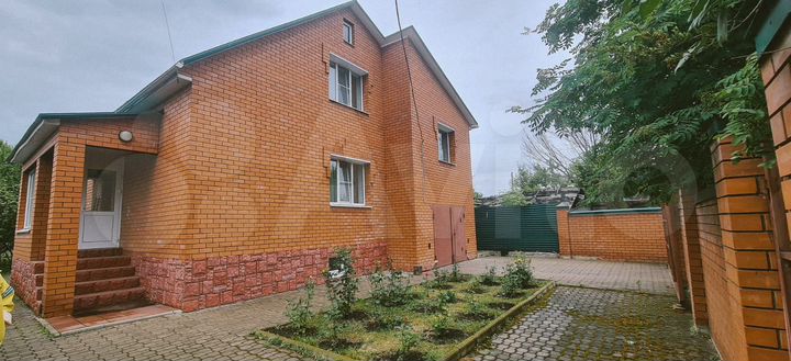 Дом 237 м² на участке 10 сот.