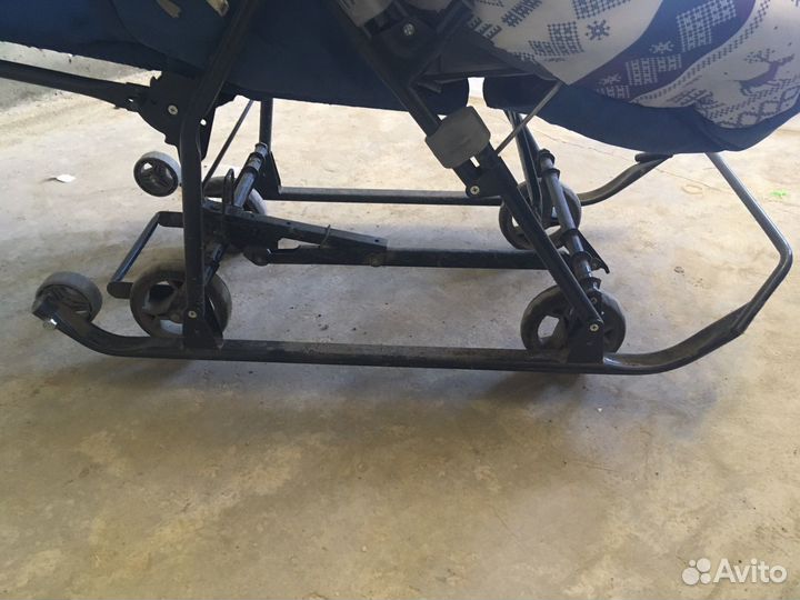 Детские санки с колесами