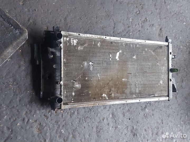Радиатор Фольксваген Т4 прямая морда