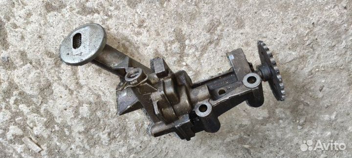 Масляный насос Renault Megane/Laguna