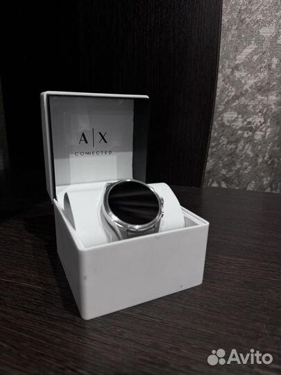 Смарт часы Armani Exchange