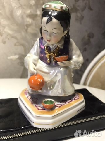 Статуэтка фарфор СССР «Маленькая хозяйка»