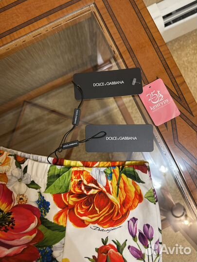 Шорты dolce gabbana для девочки р.110 новые