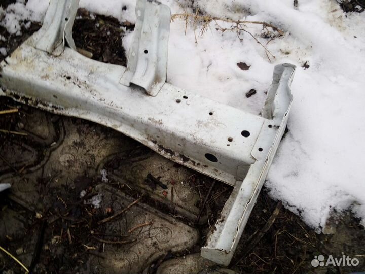 Лонжерон передний левый Hyundai Solaris 1