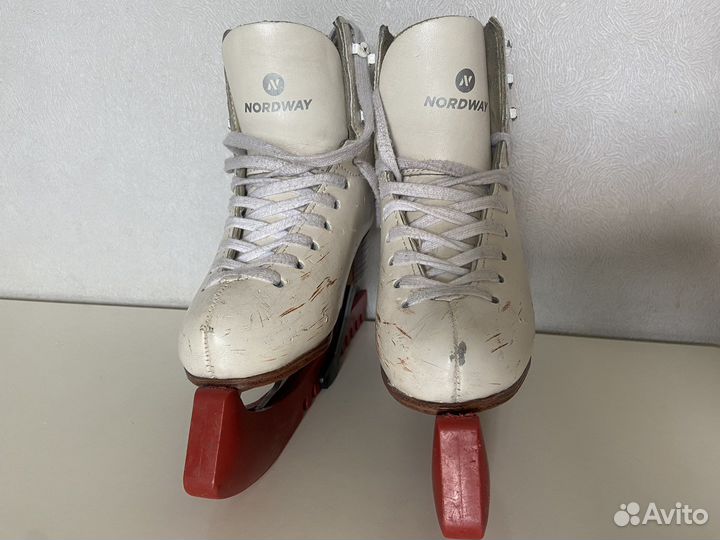 Фигурные коньки Nordway Anna