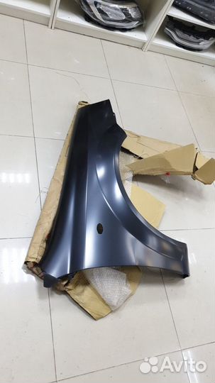 Lacetti sedan 03- Крыло прав с отв для повторителя