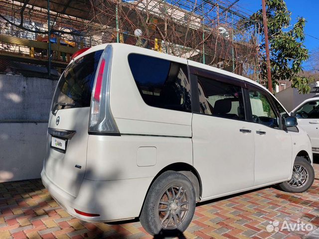 Nissan Serena 2.0 CVT, 2012, 125 000 км