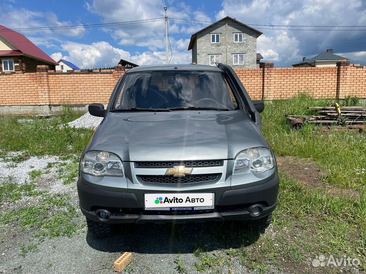 Chevrolet Niva 1.7 МТ, 2010, 122 306 км