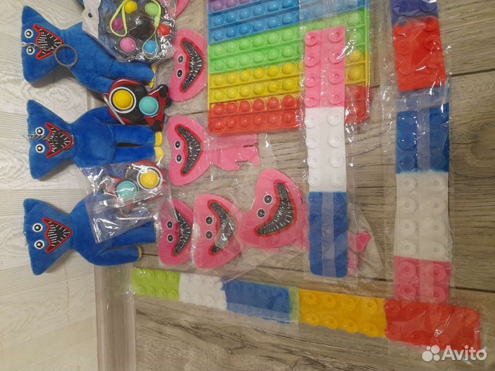 Игрушки брелоки, антистресс