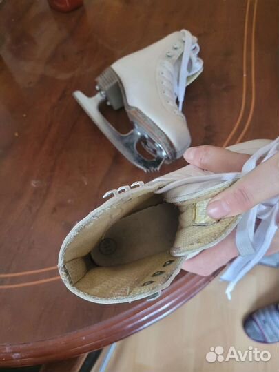 Коньки профессиональные детские для фигурного