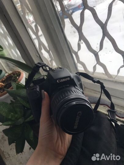 Фотоаппарат canon 1000d