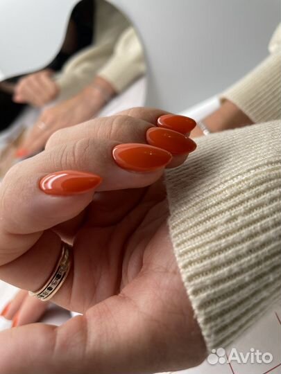 Маникюр в студии