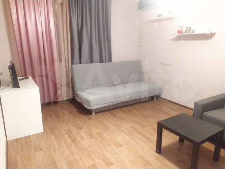 2-к. квартира, 60 м², 9/17 эт.