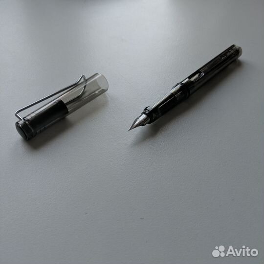 Перьевая ручка