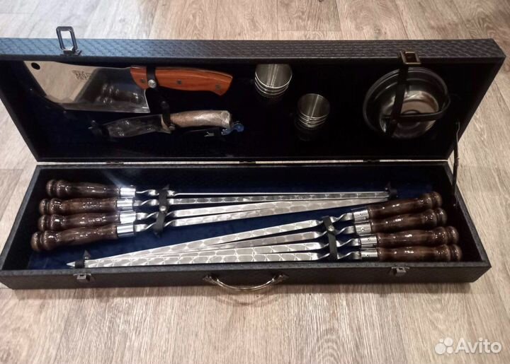 Нaборы шaмпуров в кейсax