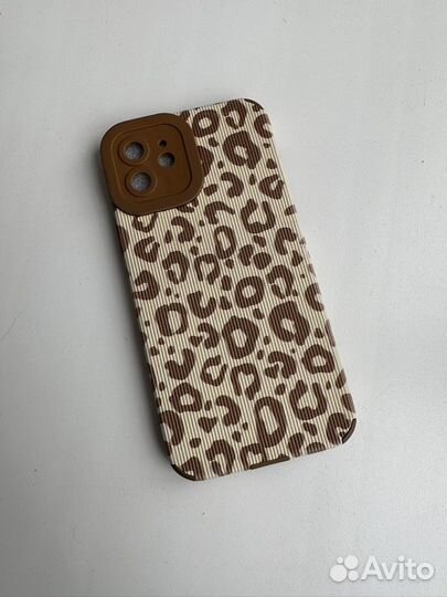 Чехол на iPhone 12