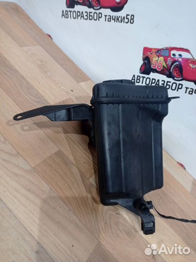 Бачок расширительный BMW 5 F07/F10/F11 рест. F10