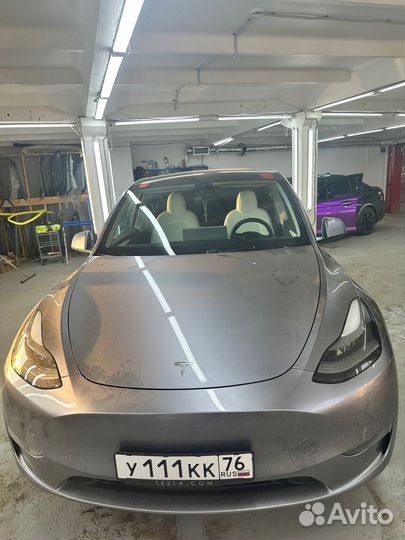 Лобовое стекло Tesla Model S