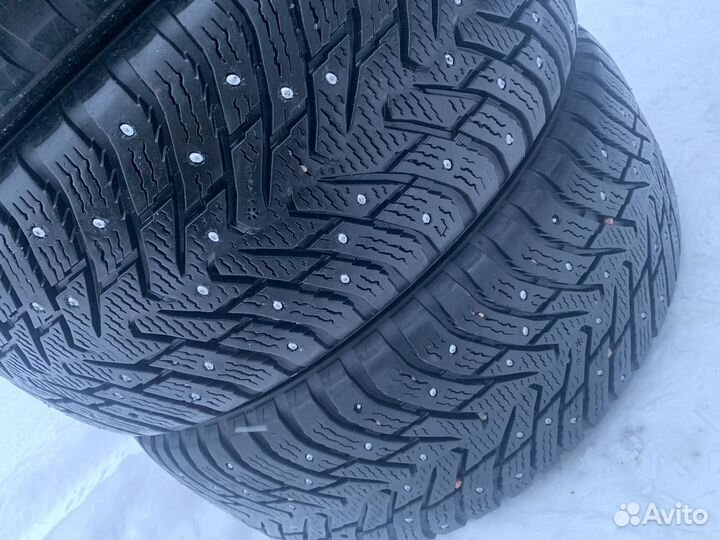 Nokian Tyres Hakkapeliitta 8 SUV 235/55 R17