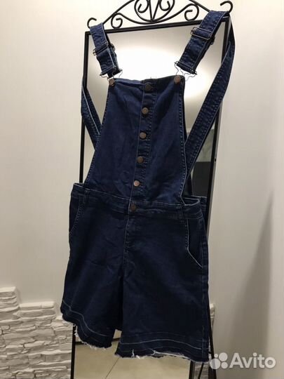 Комбинезон с шортами