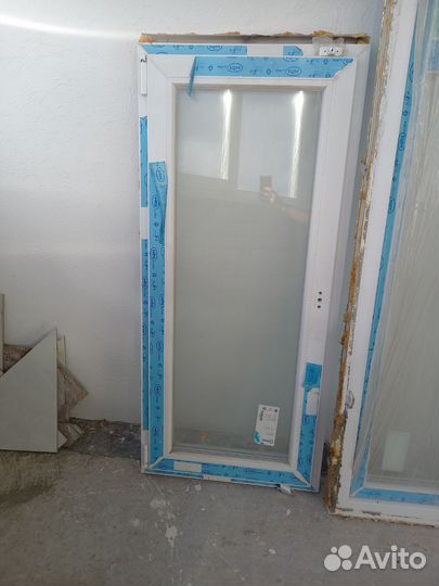 Оконный блок с дверью