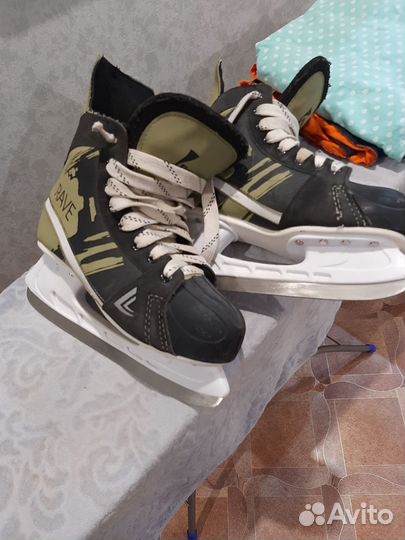 Хоккейные коньки larsen 41 размер