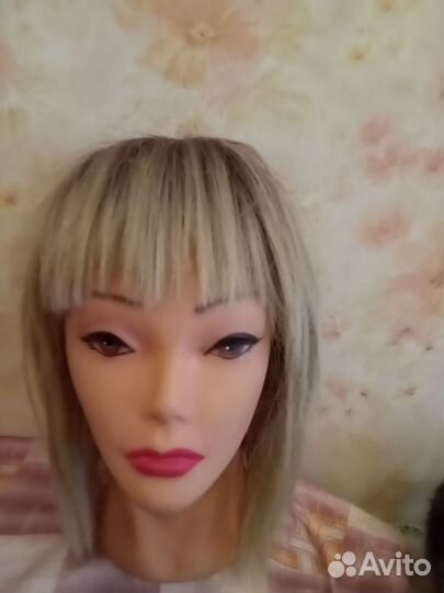 Парики женские