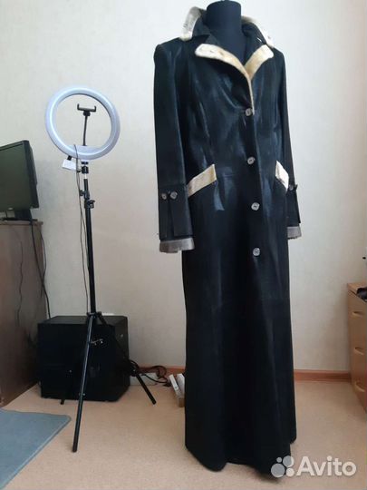 Кожаный тренч с мехом,новый,Италия