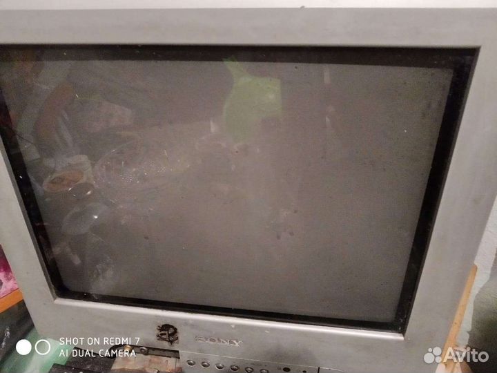Телевизор sony с кронштейном