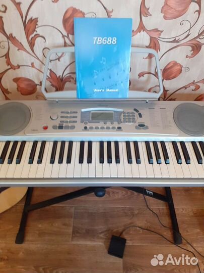 Синтезатор Ringway tb688