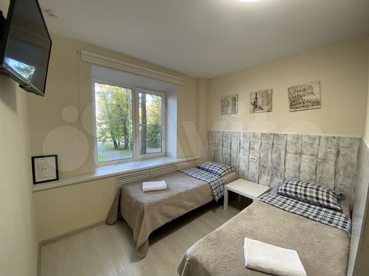 Комната 20 м² в 5-к., 2/5 эт.