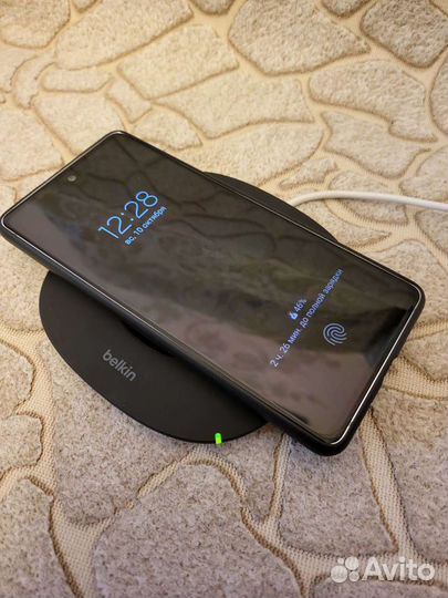 Беспроводная зарядка Belkin