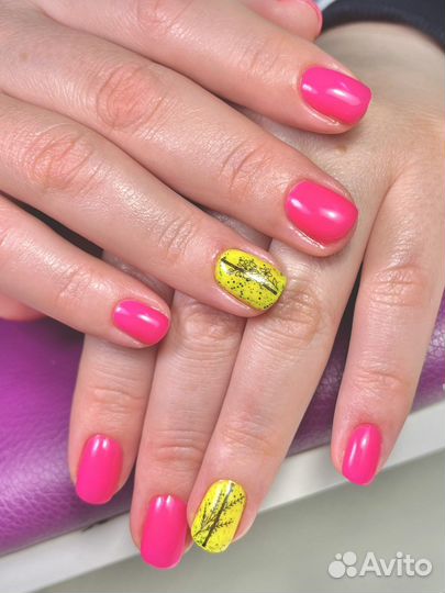 Маникюр, педикюр м. Приморская, Одоевского 22