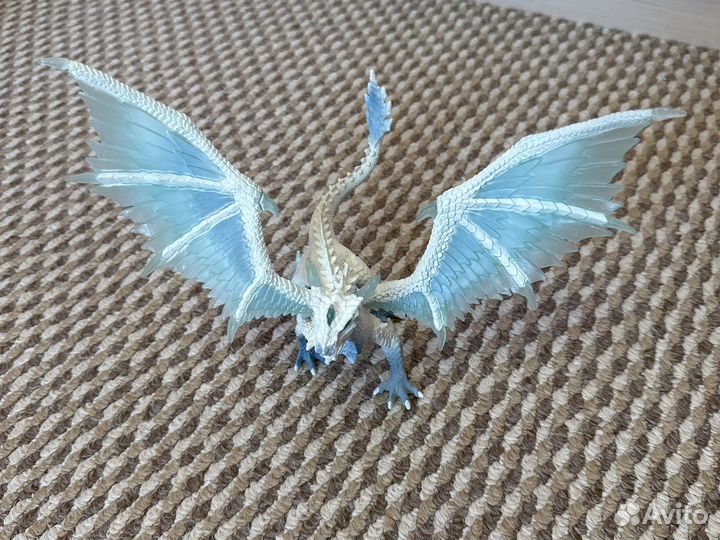 Фигурки драконов коллекционные