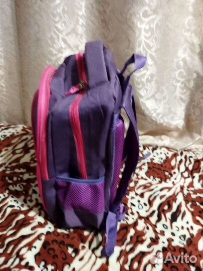 Портфель школьный новый