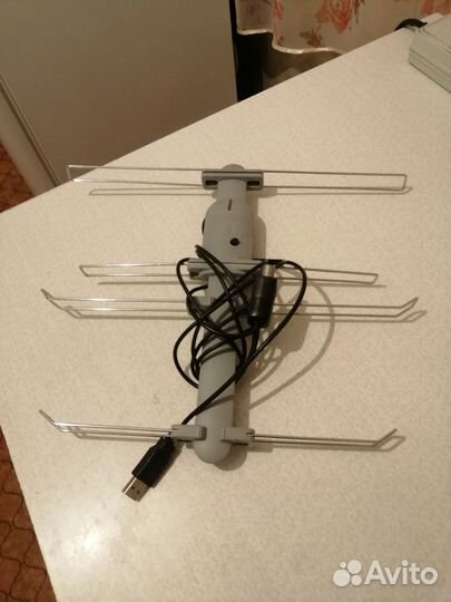 Антенна для тв комнатная