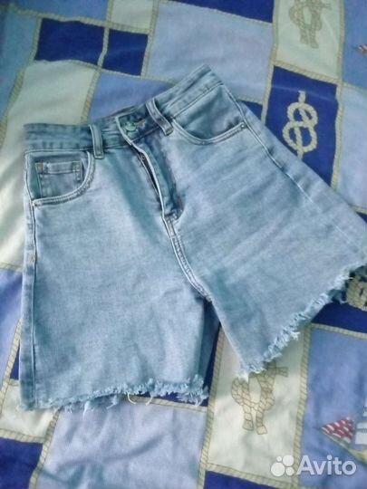 Джинсовые шорты