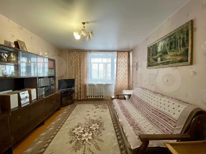 2-к. квартира, 55 м², 4/10 эт.