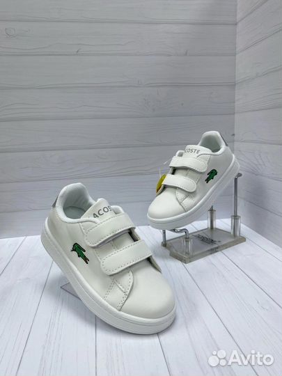 Кроссовки на липучке lacoste детские