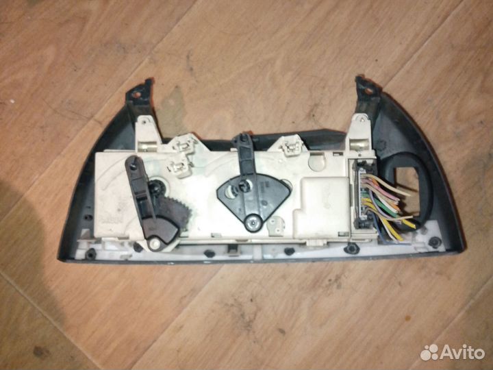 Блок управления печкой Рено Меган 1