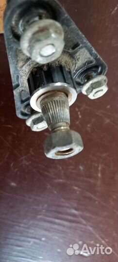 Трапеция дворников с моторчиком. Митсубиси Каризма