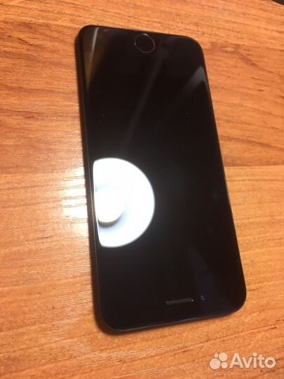 Дисплей iPhone SE 2020