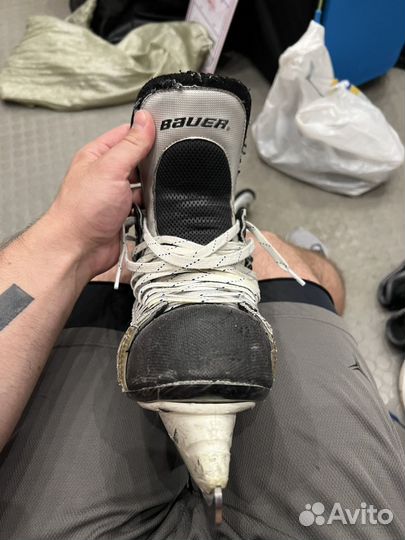 Коньки хоккейные бауер