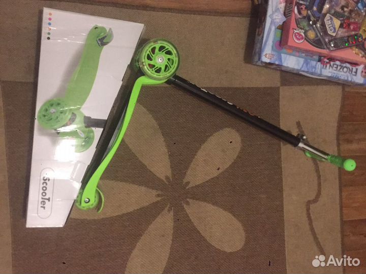 Самокат детский трехколесный