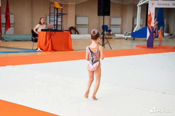 Купальник для художественной гимнастики