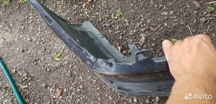 Задний бампер