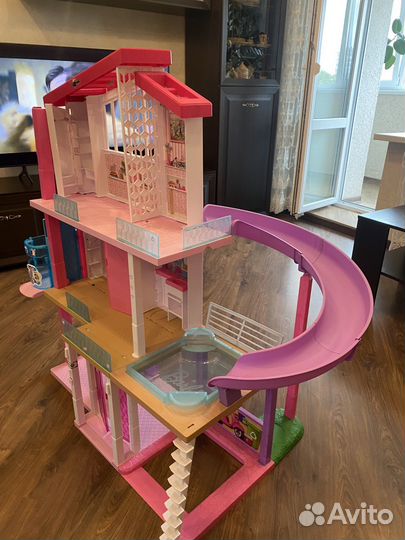 Дом мечты Barby с бассейном